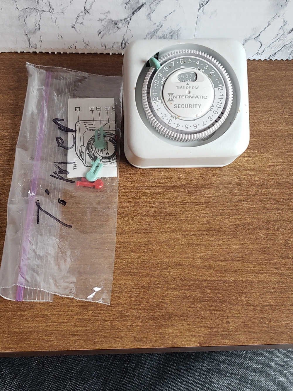 Intermatic Security White Mechanical Timer with Colored Pins‎